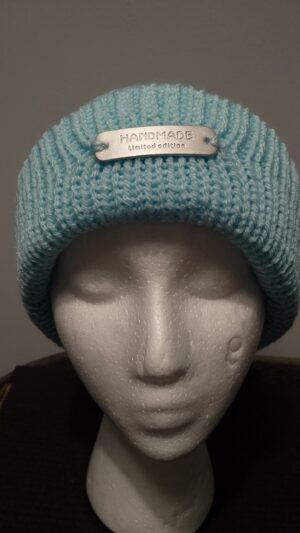 Zimowa czapka damska typu Smurfs