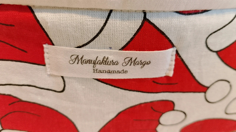 Koszyczek na pieczywo świąteczny - czapki Mikołaja - obrazek 2