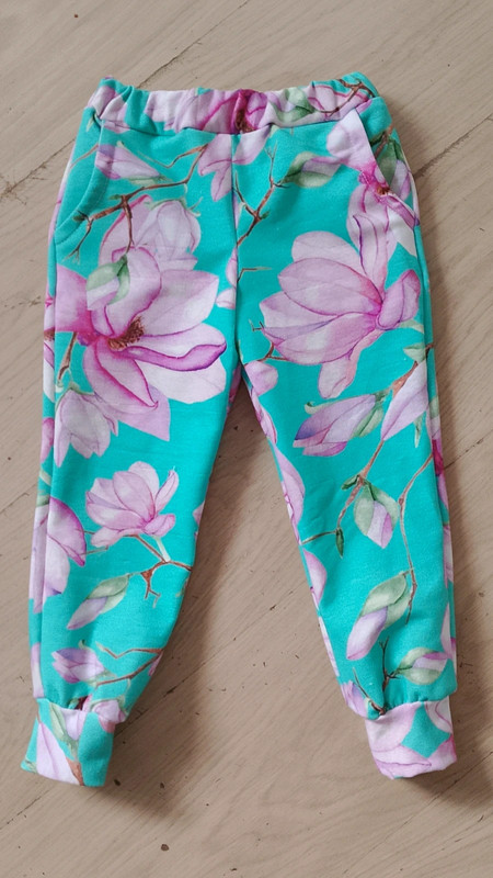 Spodenie dresowe Magnolie rozm 92 - WYPRZEDAŻ - obrazek 11