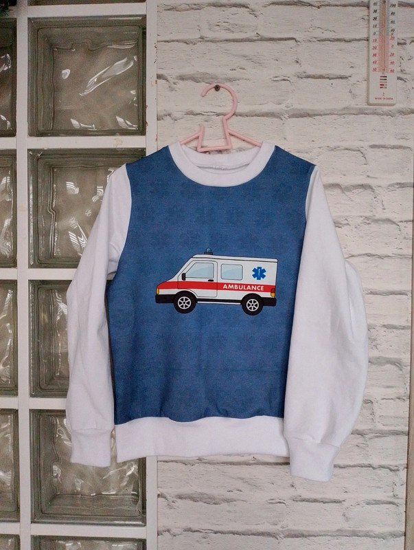 Bluza chłopięca Ambulans rozm 122 - WYPRZEDAŻ - obrazek 12
