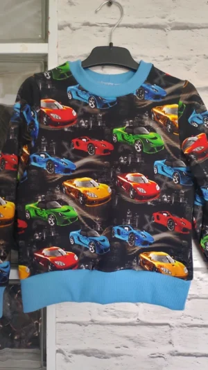 Chłopięca bluza autka rozm 110