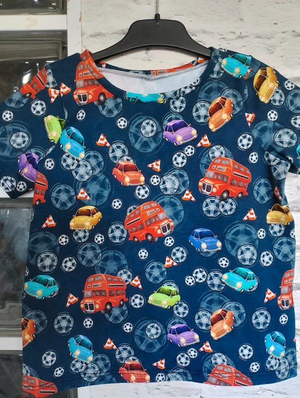 T-Shirt chłopięcy autka rozm 110
