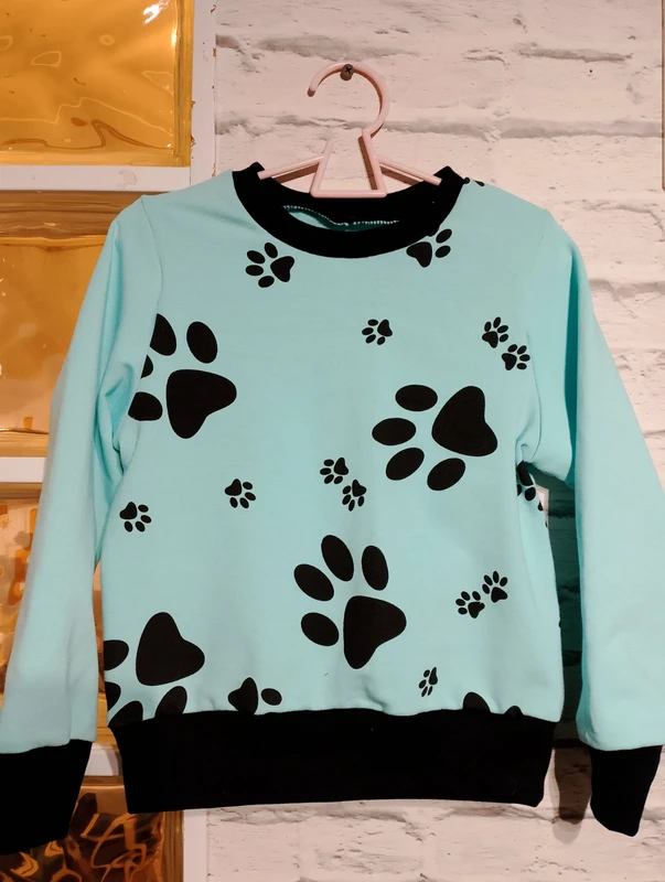 Dziecięca bluza unisex - łapki rozm 110