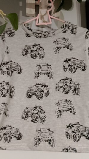 T-shirt chłopiecy jeep rozm 110