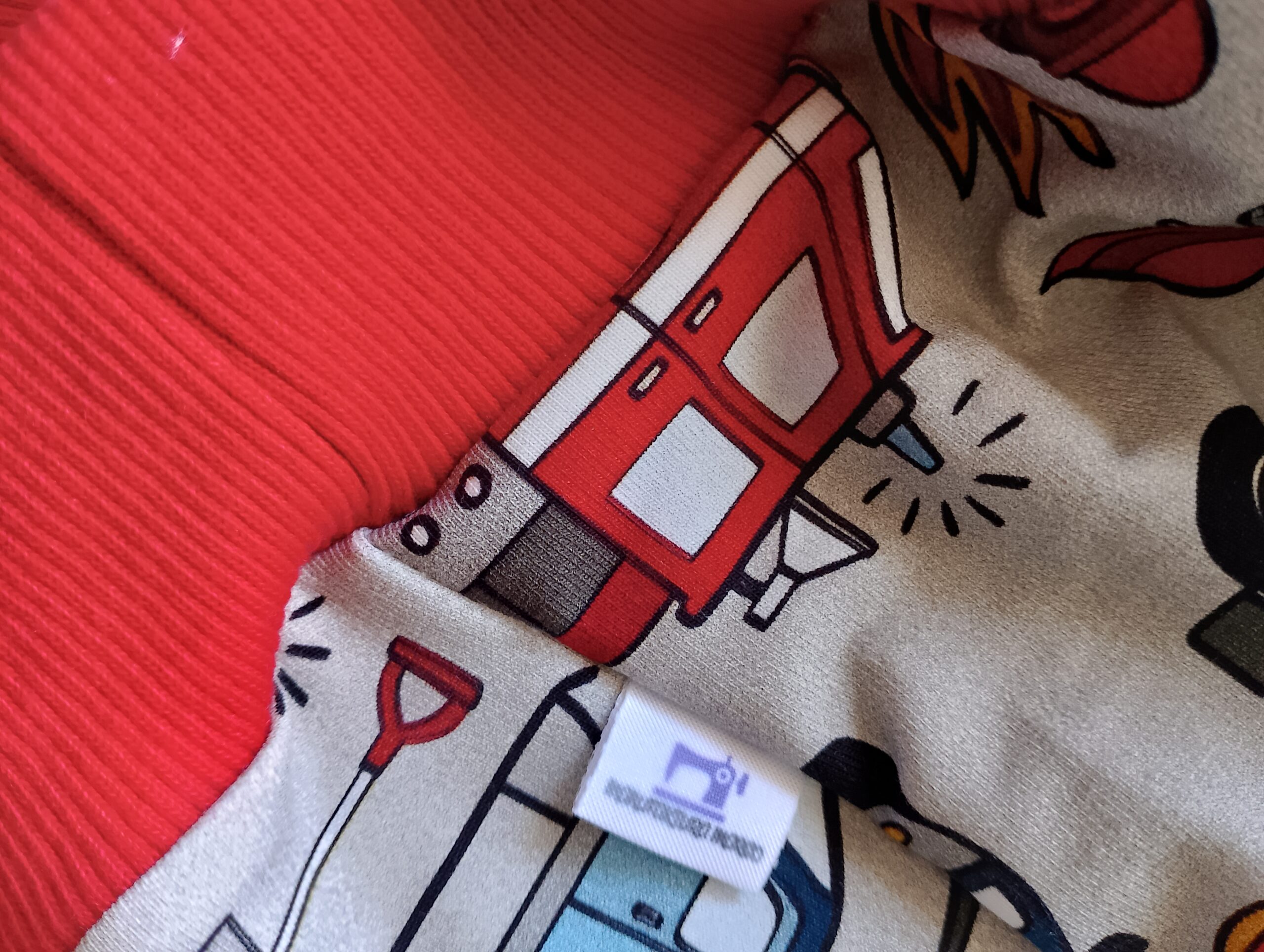 Bluza chłopięca Samochody Specjalne rozm 98 - obrazek 9