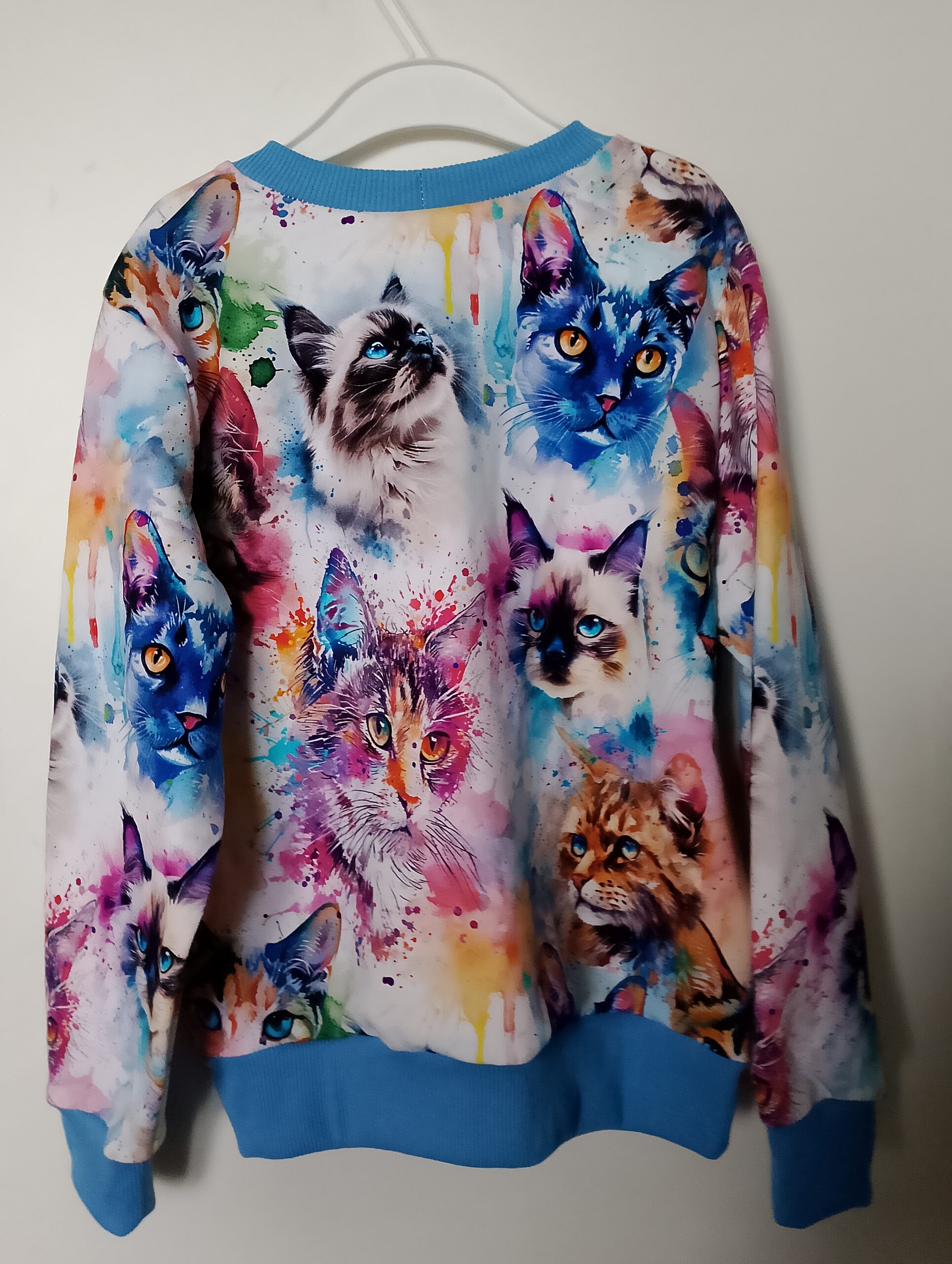 Malowane Koty bluza rozm 128 - obrazek 8
