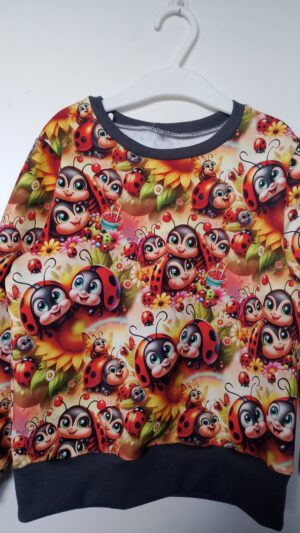 Dziewczęca bluza Biedronki rozm 122